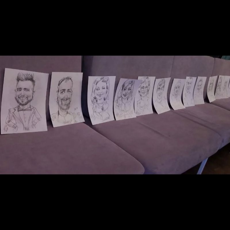 Портретний швидкий олівцем